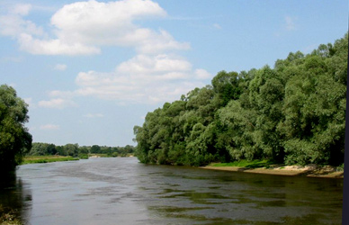 Der große Grenzfluß Bug im östlichen Polen