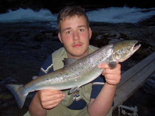 Fliegenfischen auf Lachs mit Jano Bauer aus Zeven