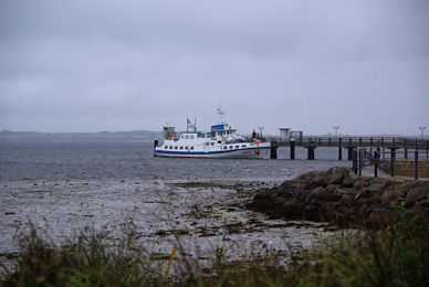 Hier kann die Familie auch was machen, z.B. Schiffsfahrten nach Glücksburg, Flensburg oder Sonderburg in Dänemark